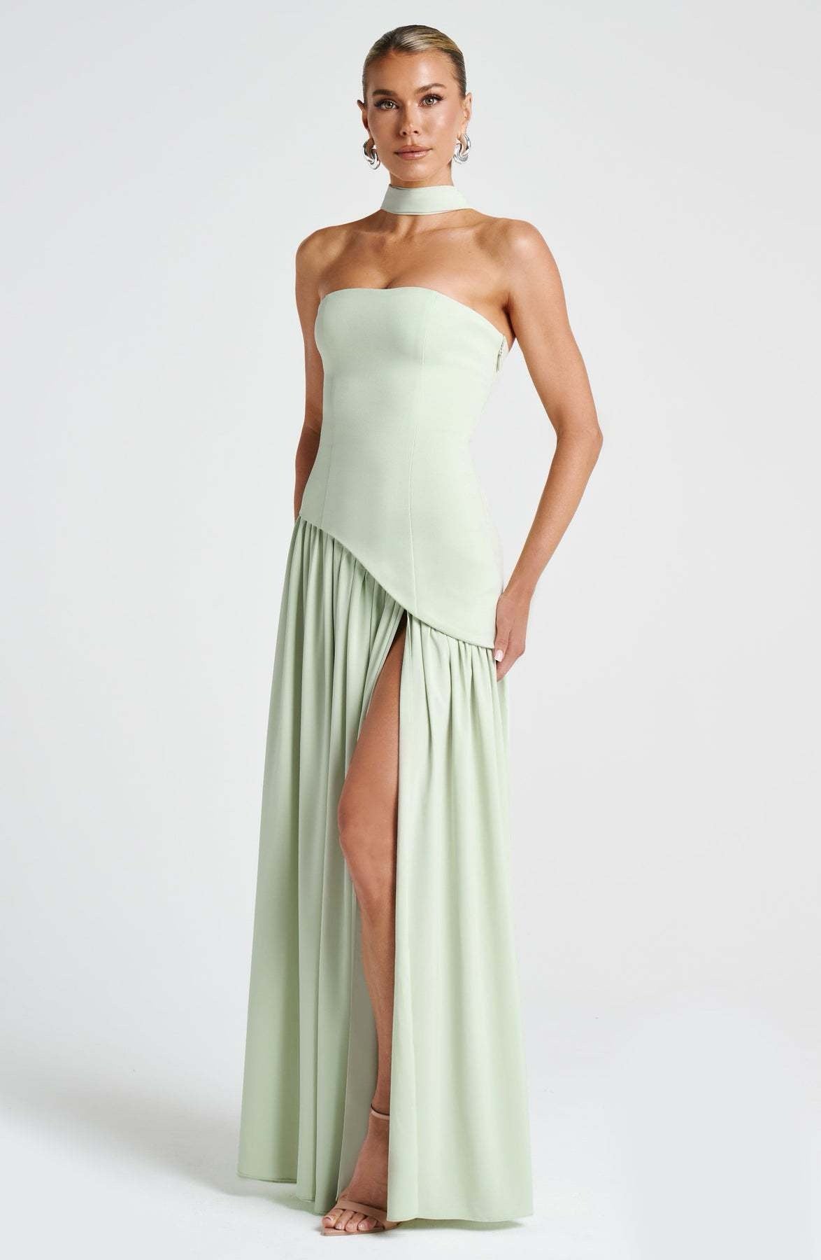 Sainte | Elegant Maxi Dress
