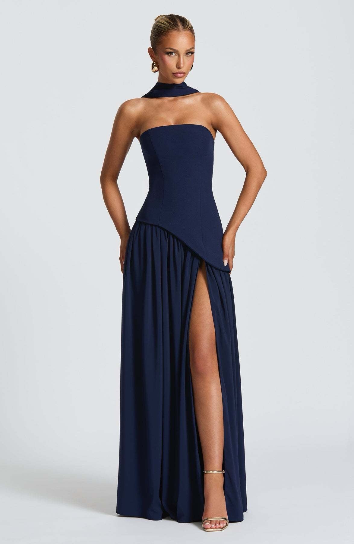 Sainte | Elegant Maxi Dress
