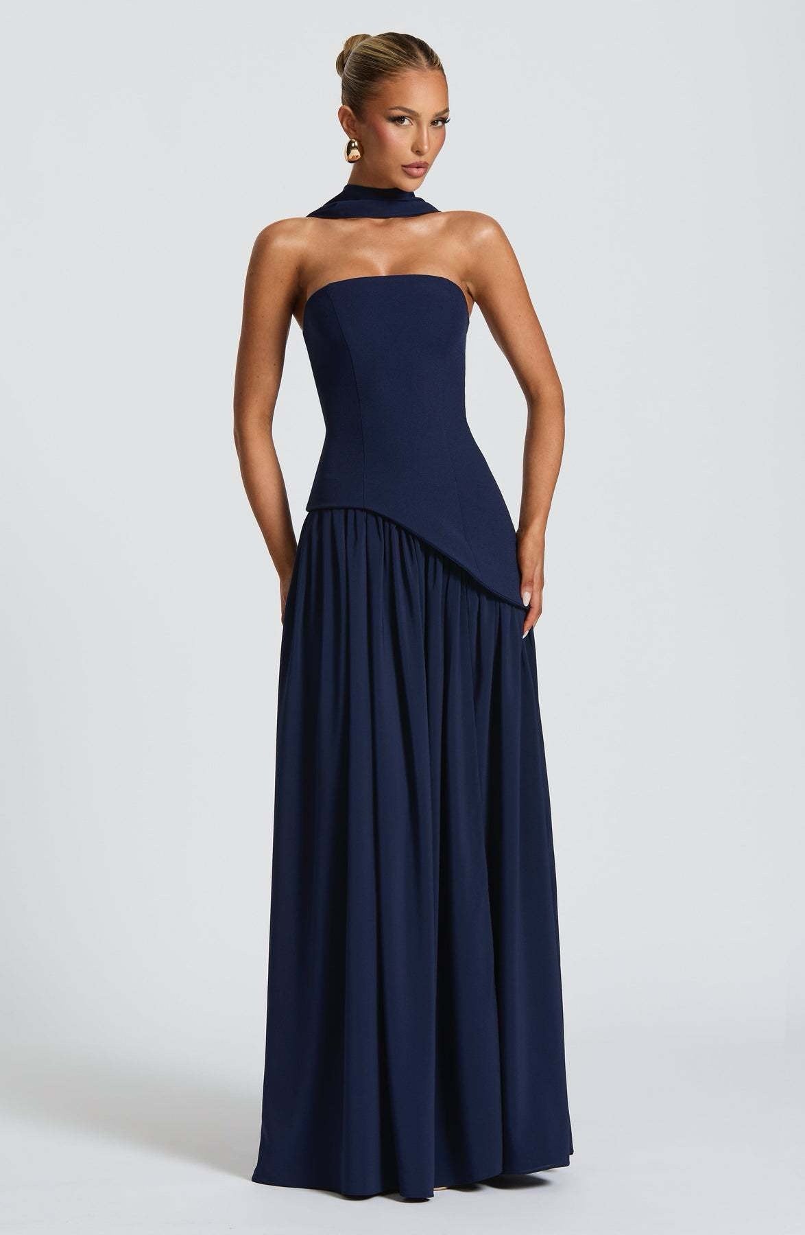 Sainte | Elegant Maxi Dress