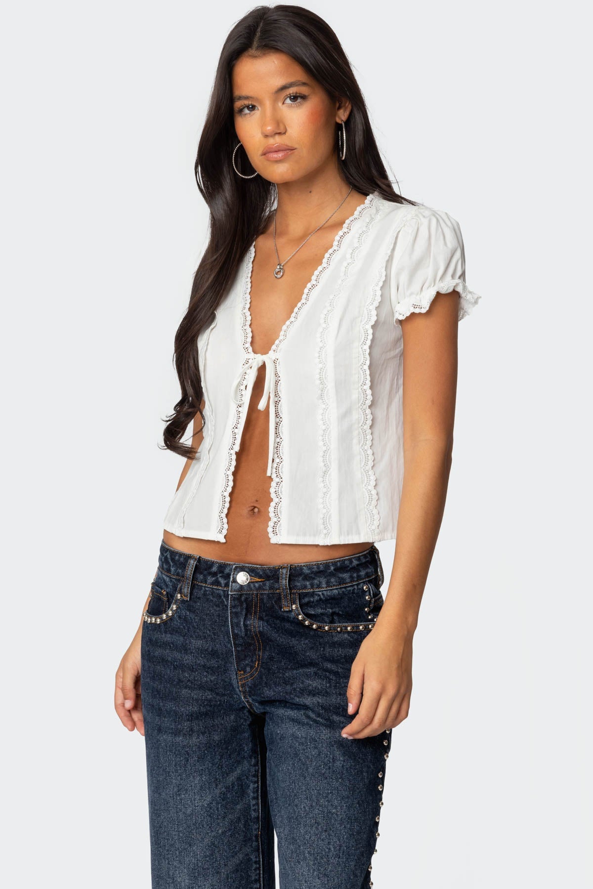 WHITE TIE TOP