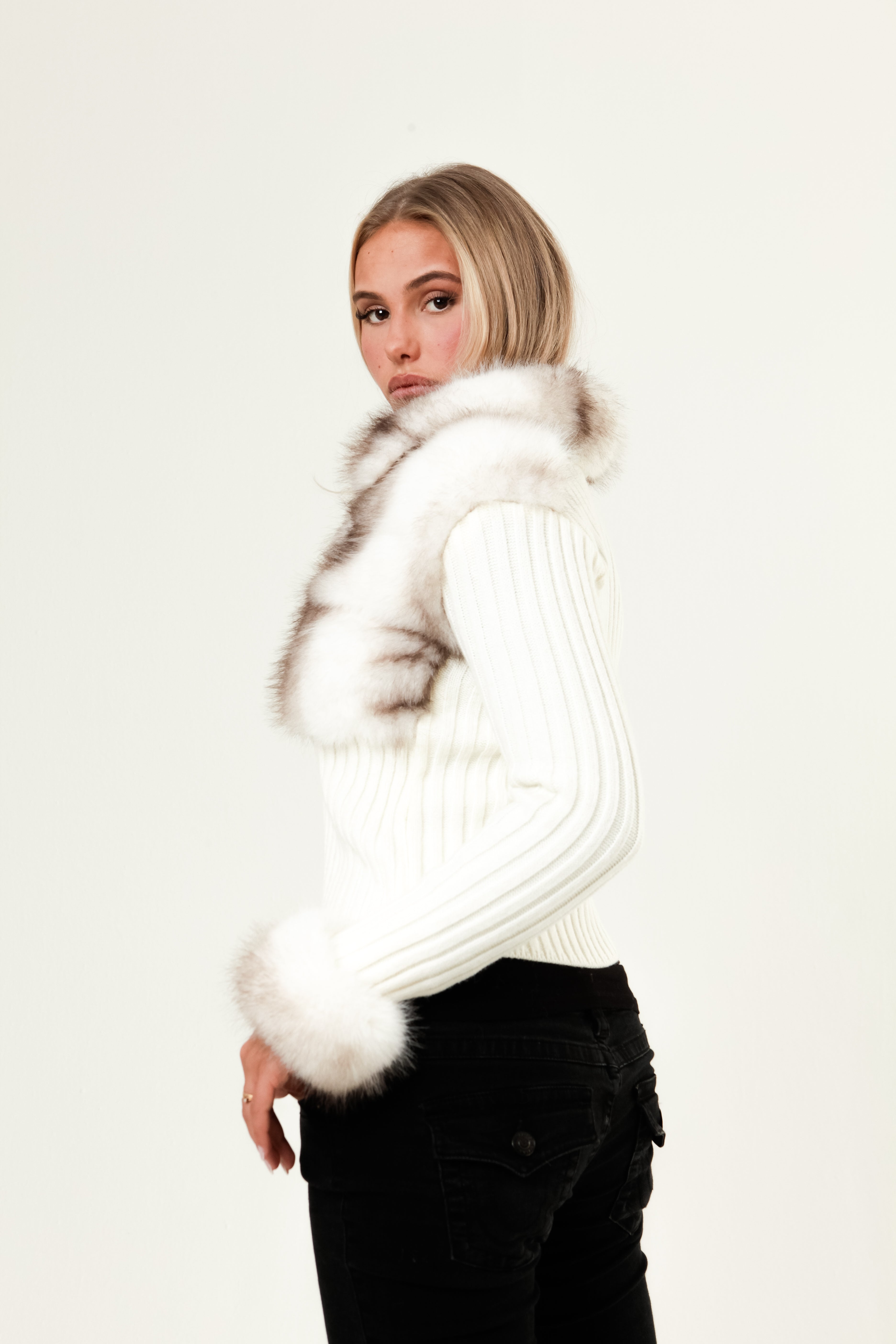 WHITE FUR JACKET