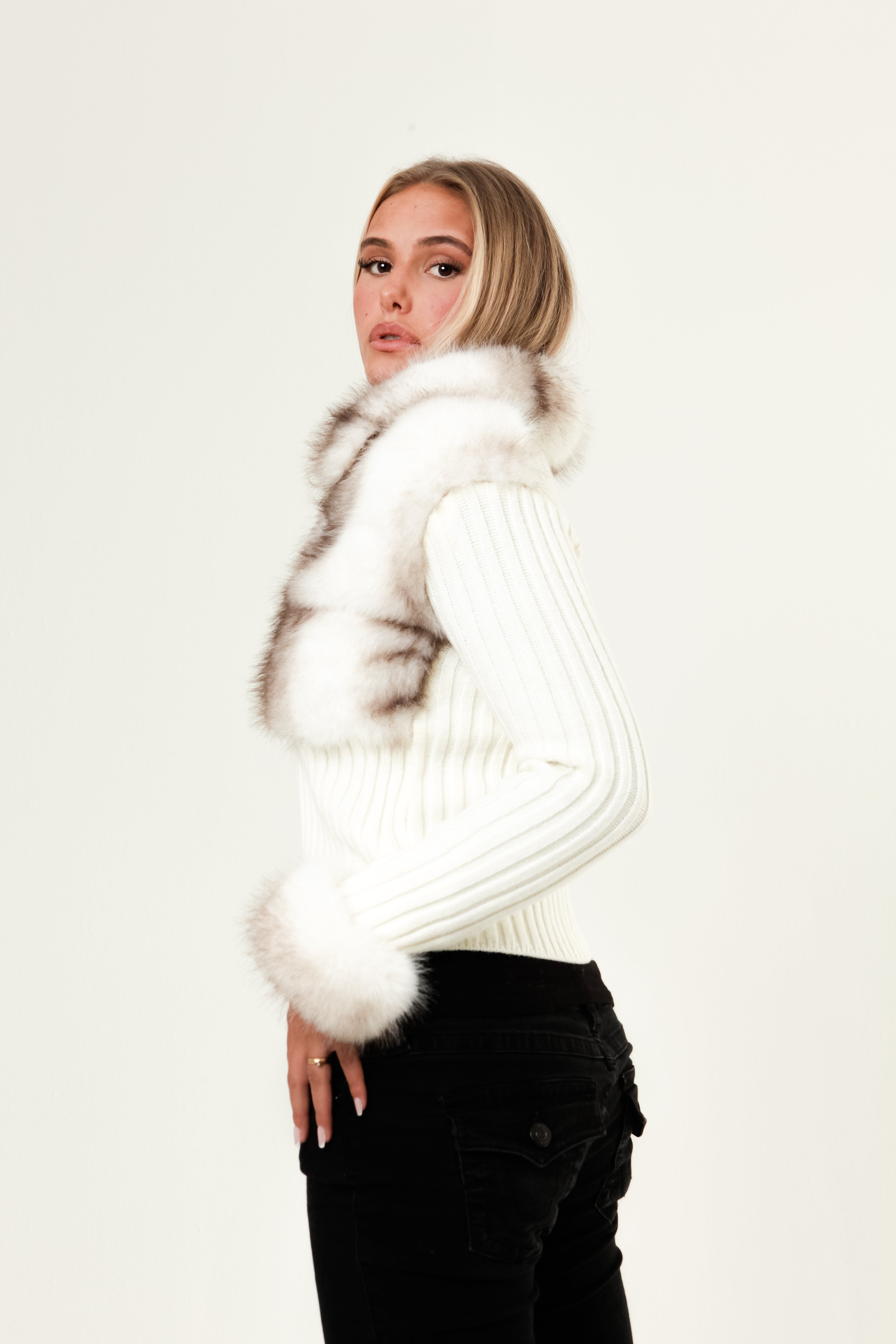 WHITE FUR JACKET