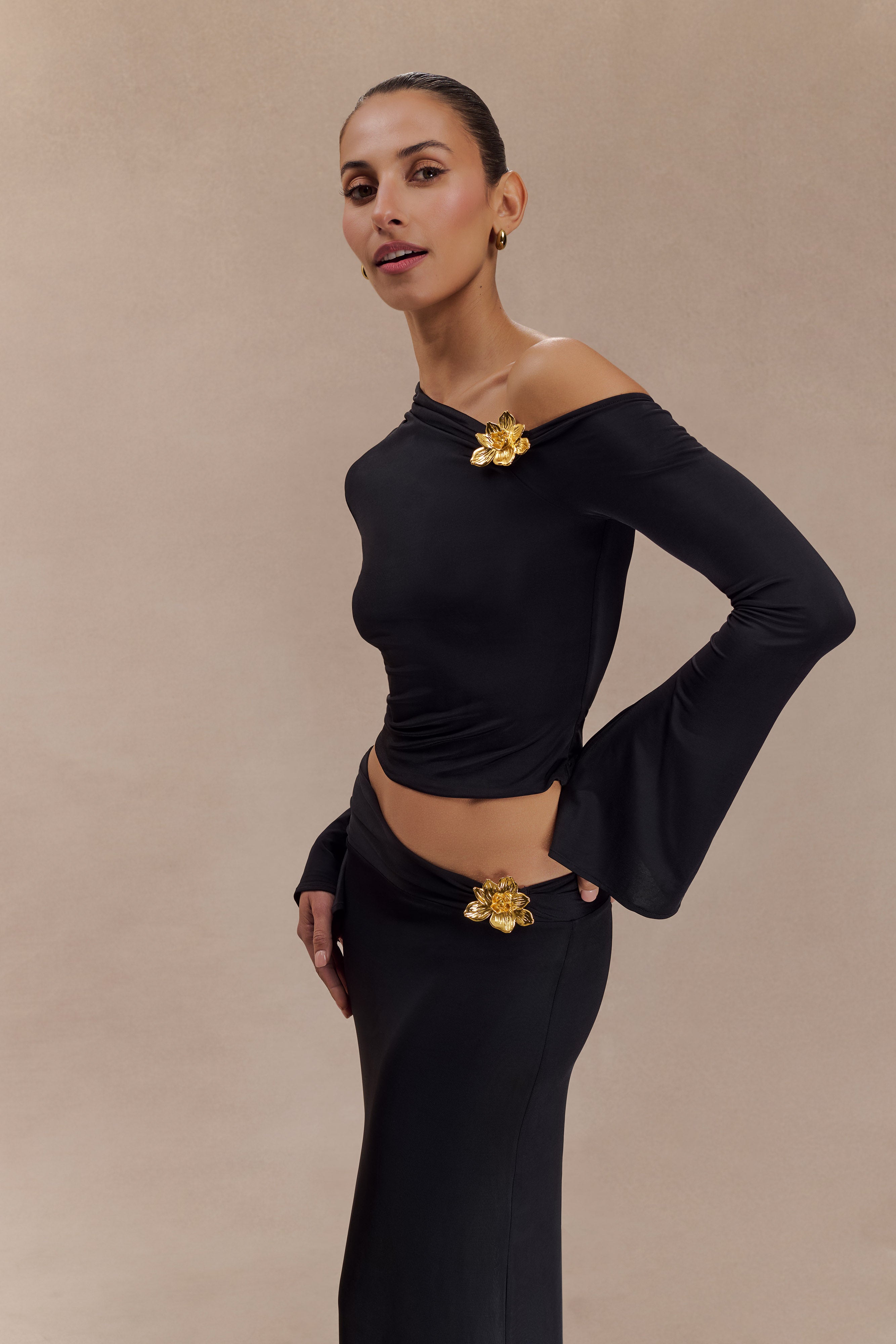 BLACK OUTFIT SET