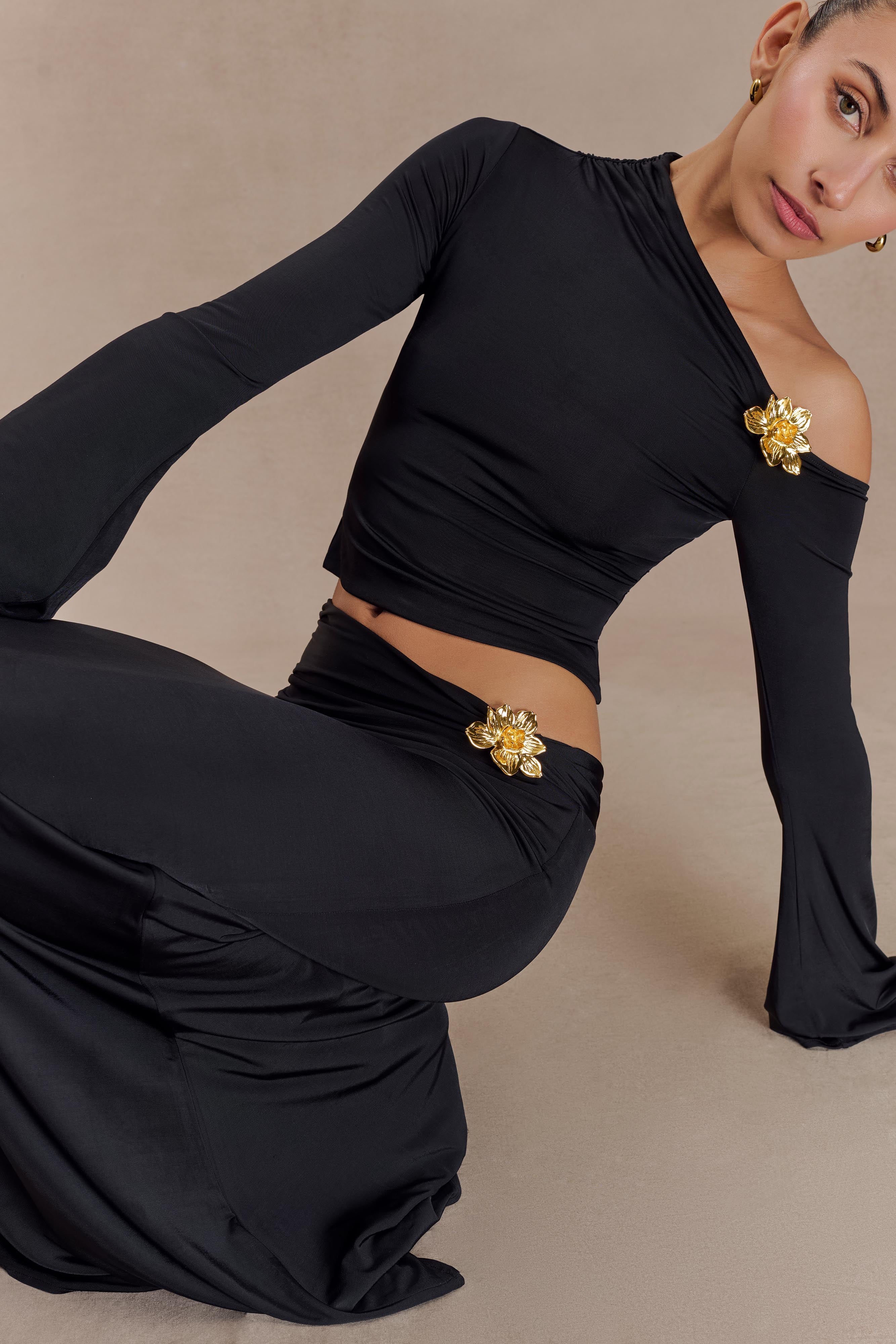 BLACK OUTFIT SET