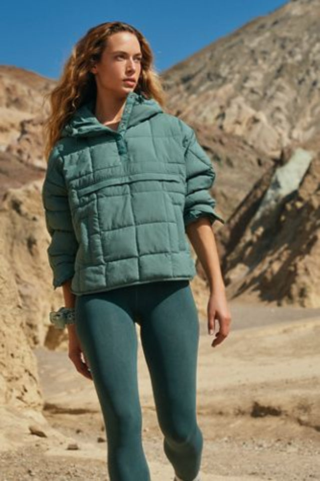 Anora Pullover Puffer