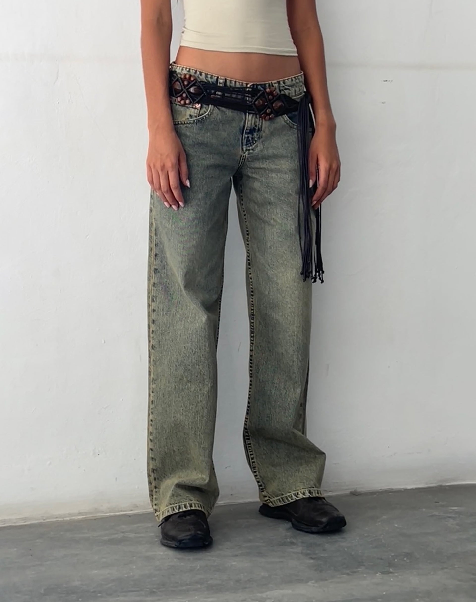 ACID BLUE LOW RISE JEANS
