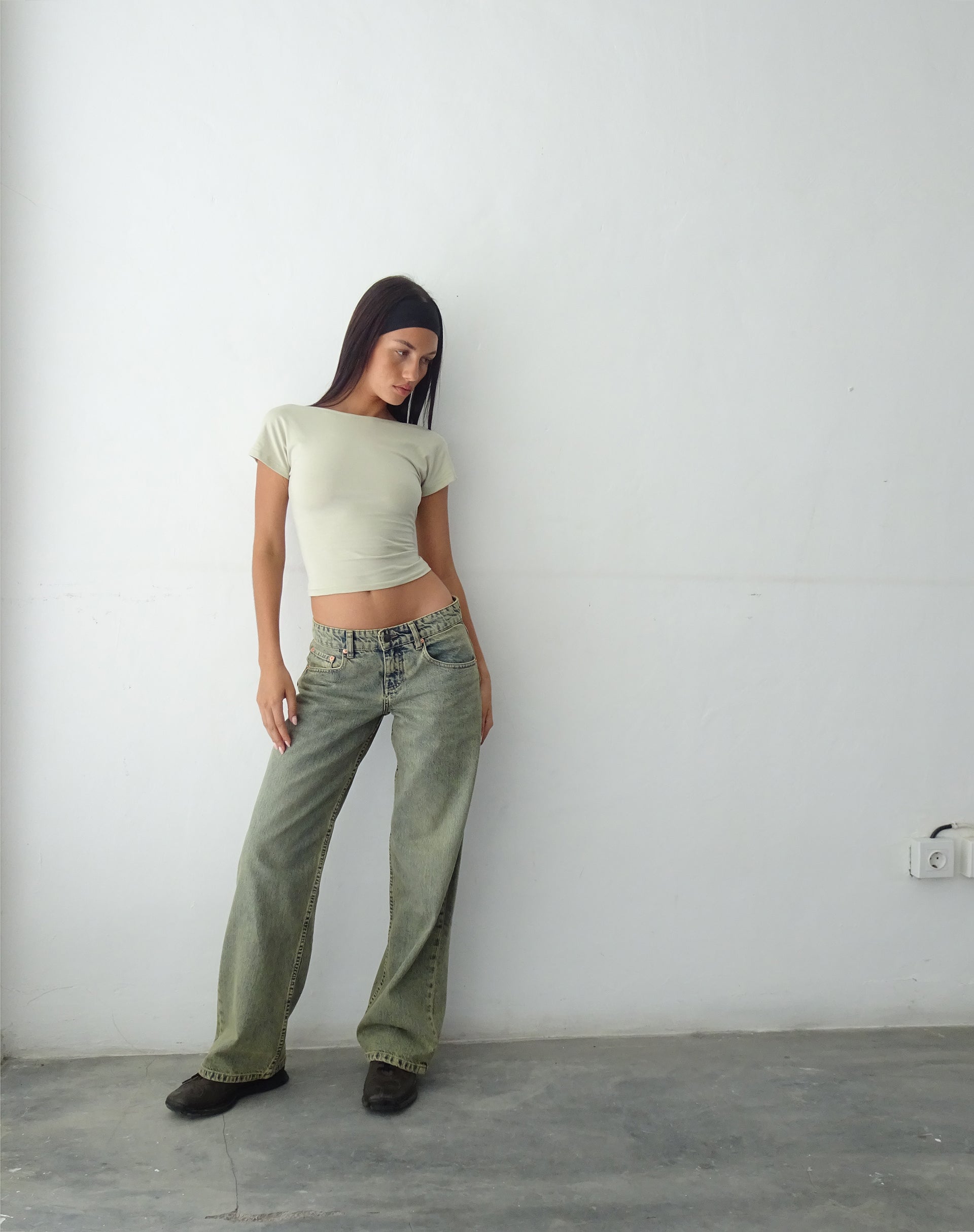 ACID BLUE LOW RISE JEANS